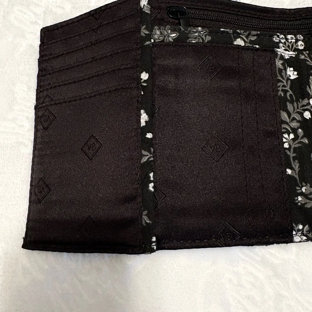 Vera Bradley Black and White Bandana Wallet - Picture 9 of 13
